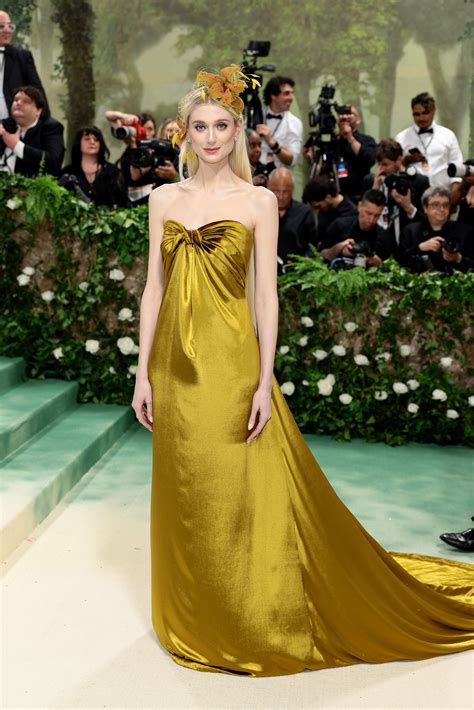 dior elizabeth debicki|debicki titania.